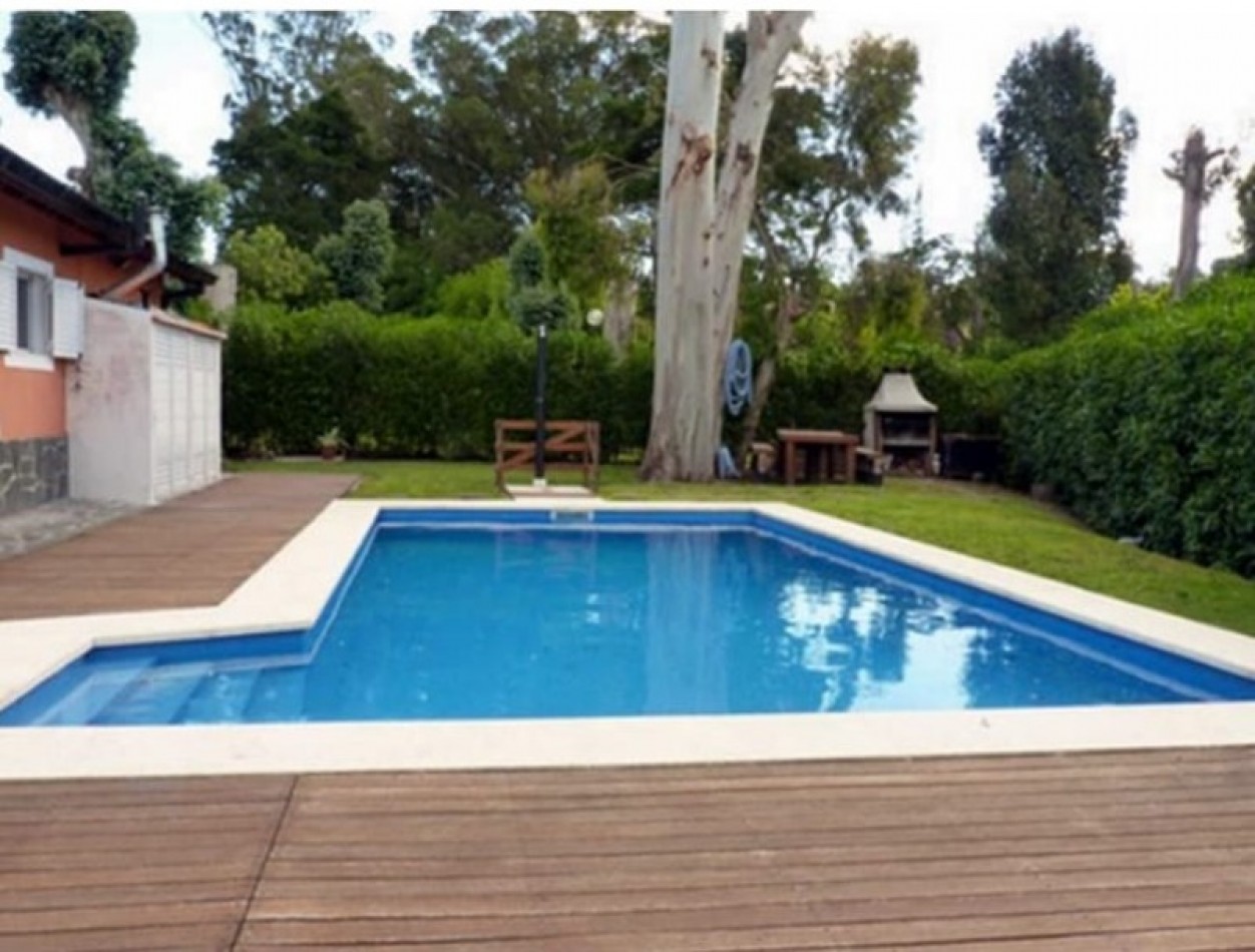 Sierra de los Padres / Casa en Alquiler