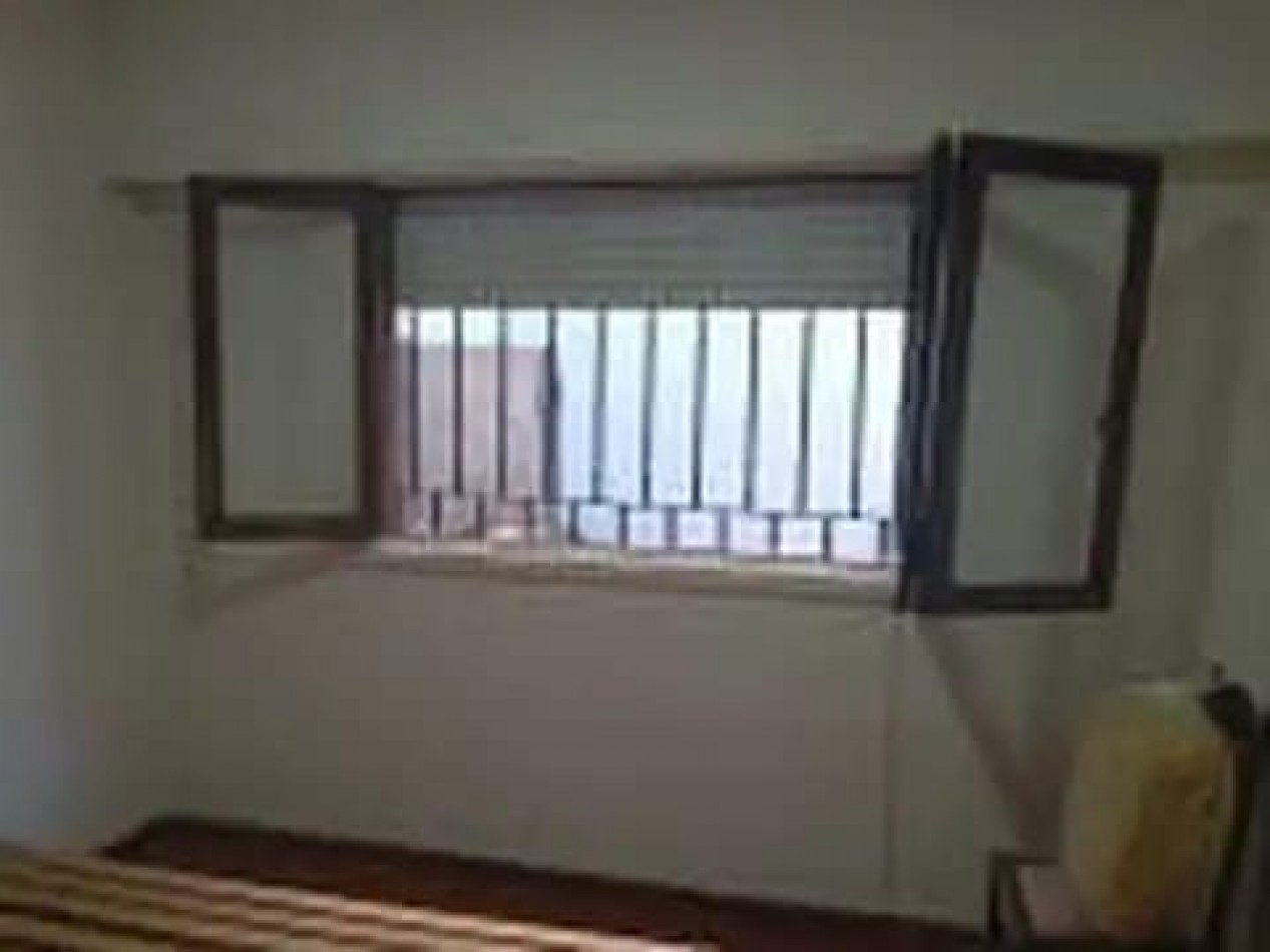 Cerrito 1500 - Casa 3 amb. Garage 120 M2 y Local en Esquina 50 m2. OPORTUNIDAD