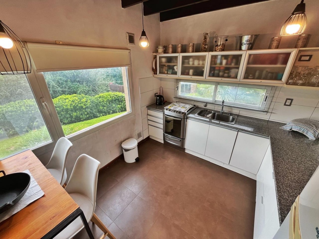 CASA SOBRE DOS LOTES / SIERRA DE LOS PADRES