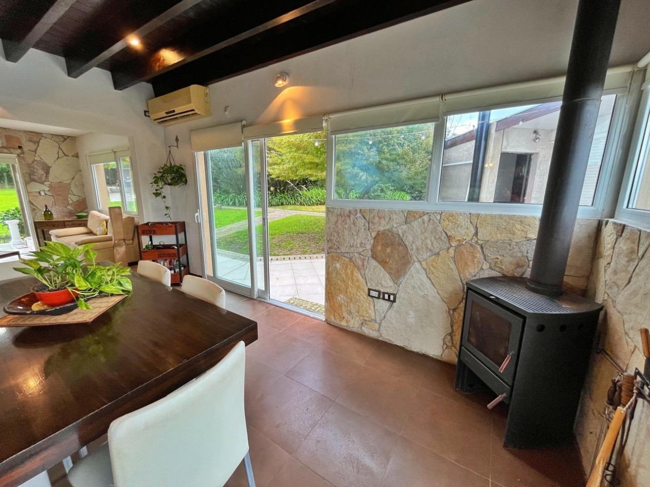 CASA SOBRE DOS LOTES / SIERRA DE LOS PADRES