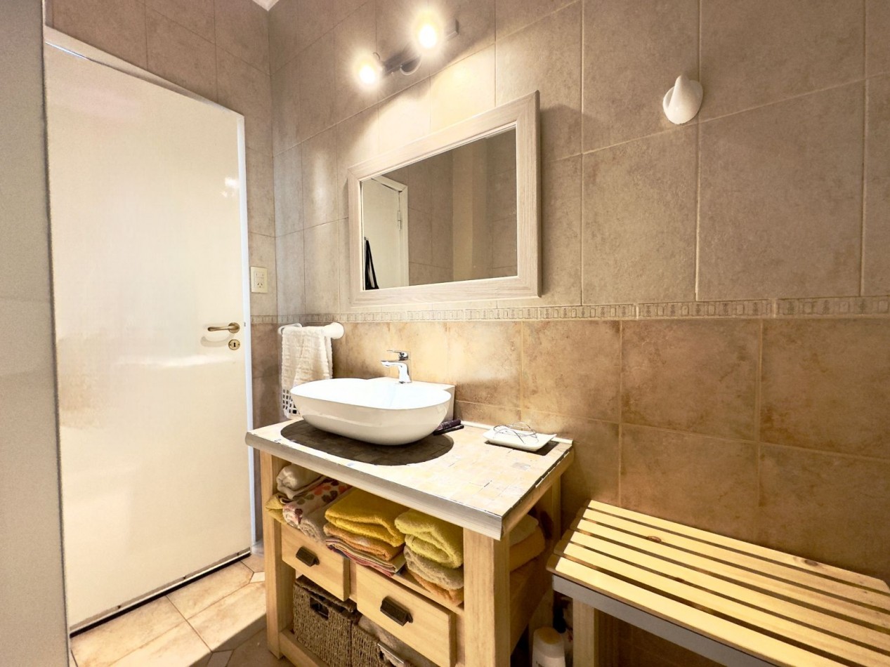 CASA EN BARRIO LOS PINARES / ALQUILER TEMPORADA / ¡ TU REFUGIO DE VERANO SOÑADO EN MAR DEL PLATA!