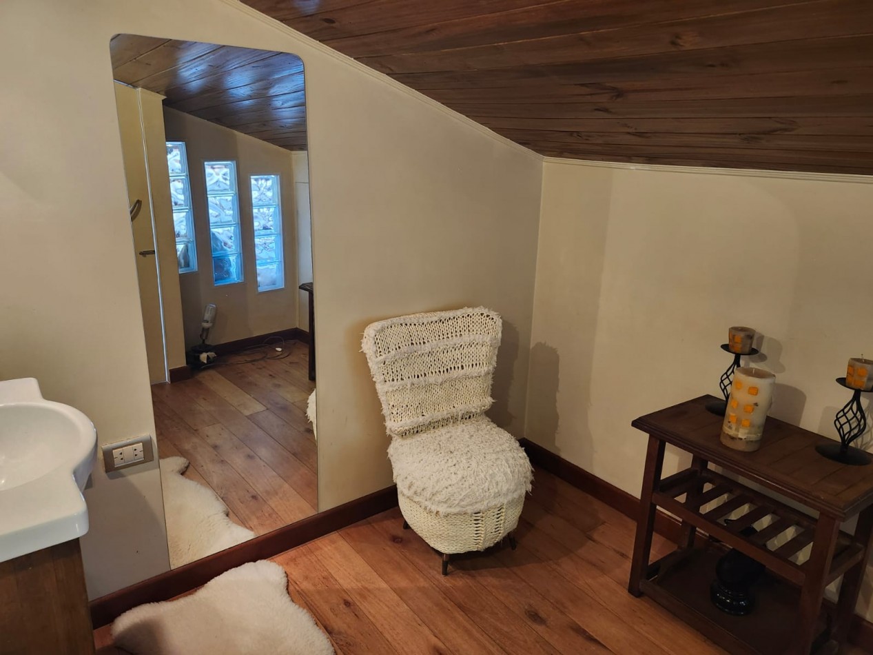 CASA EN BARRIO LOS PINARES / ALQUILER TEMPORADA / ¡ TU REFUGIO DE VERANO SOÑADO EN MAR DEL PLATA!