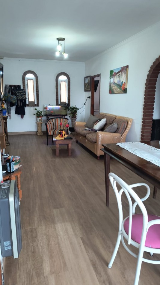 DEPARTAMENTO  TRES AMBIENTES  Y MEDIO CON PATIO/QUINCHO