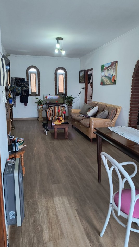 DEPARTAMENTO  TRES AMBIENTES  Y MEDIO CON PATIO/QUINCHO