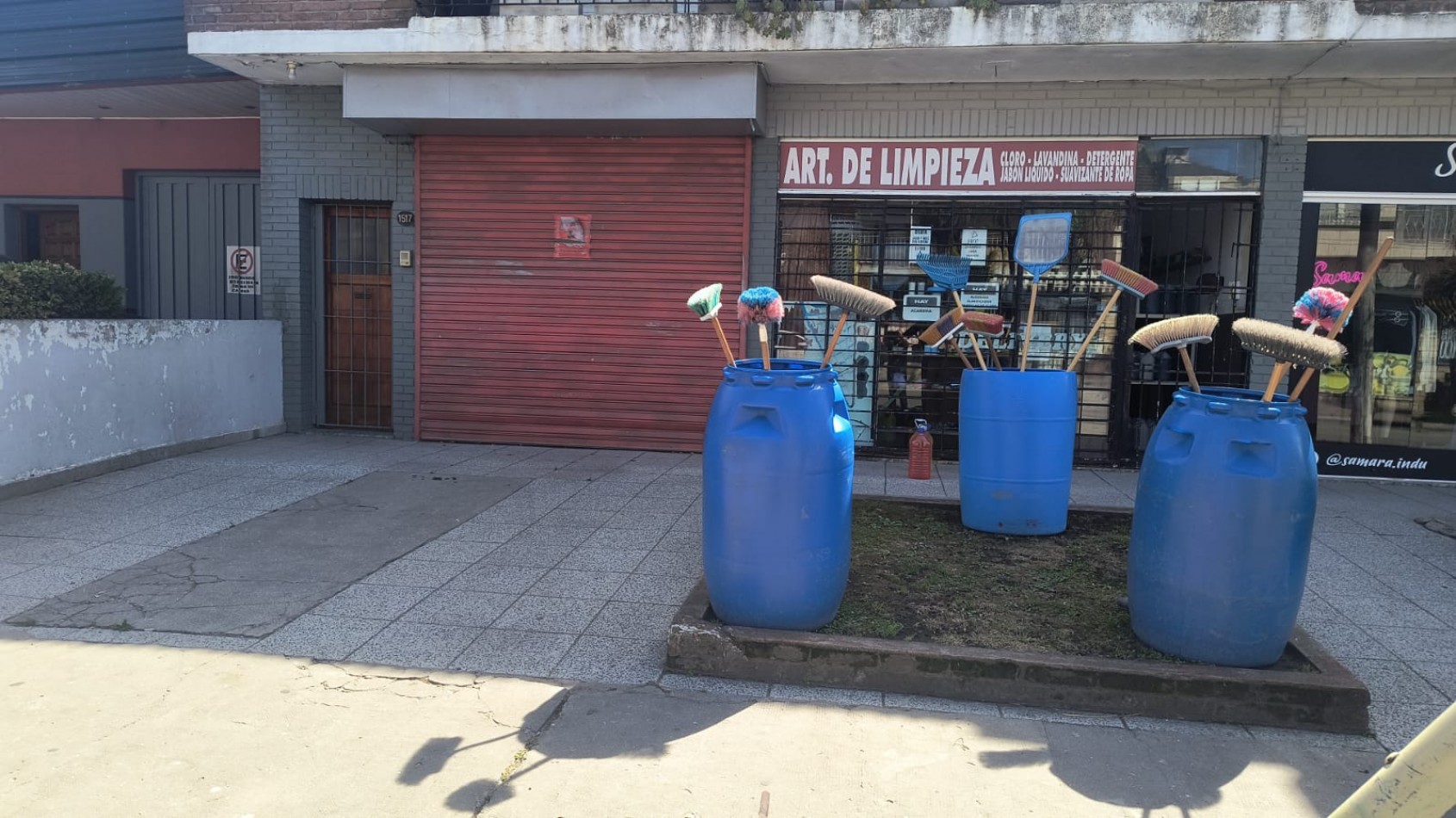 Fondo de comercio: Perfumeria y Limpieza / Sobre Calle Cerrito y Rosales. / Barrio Cerrito San Salvador.