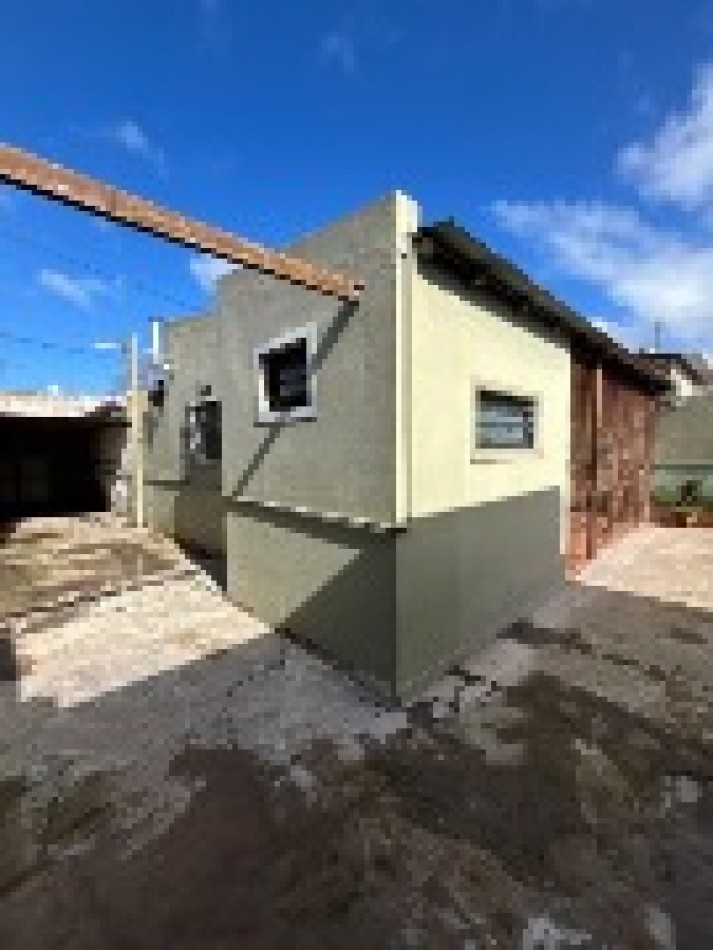 CASA / EXCELENTE CHALET EN VENTA EN BARRIO CERRITO SAN SLVADOR