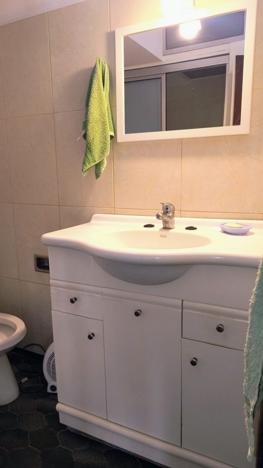 CASA / EXCELENTE CHALET EN VENTA EN BARRIO CERRITO SAN SLVADOR