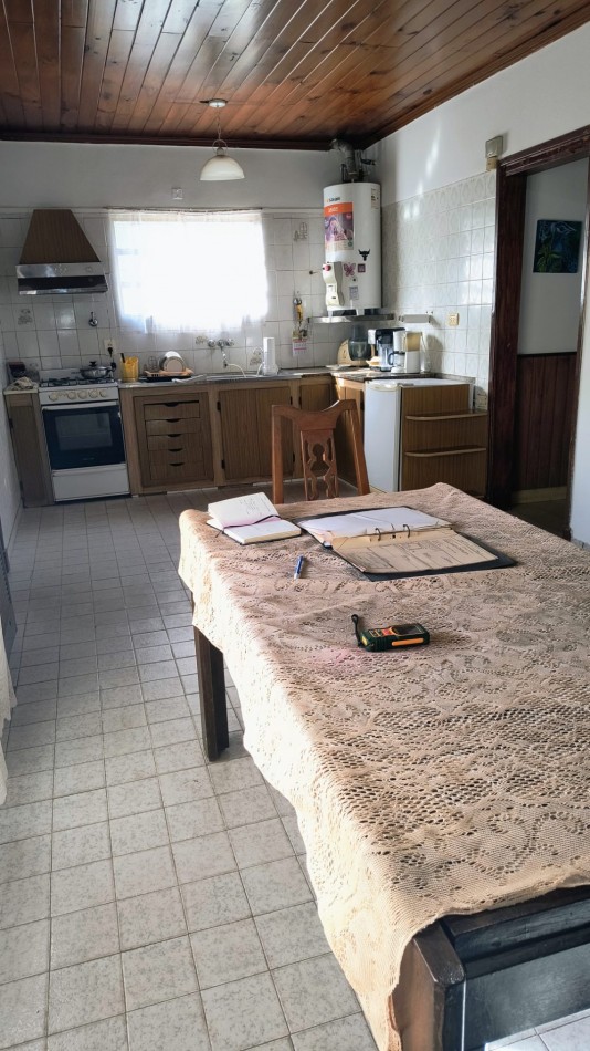CASA / EXCELENTE CHALET EN VENTA EN BARRIO CERRITO SAN SLVADOR