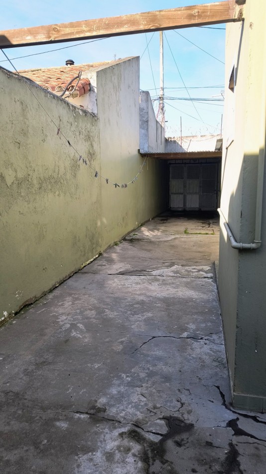 CASA / EXCELENTE CHALET EN VENTA EN BARRIO CERRITO SAN SLVADOR