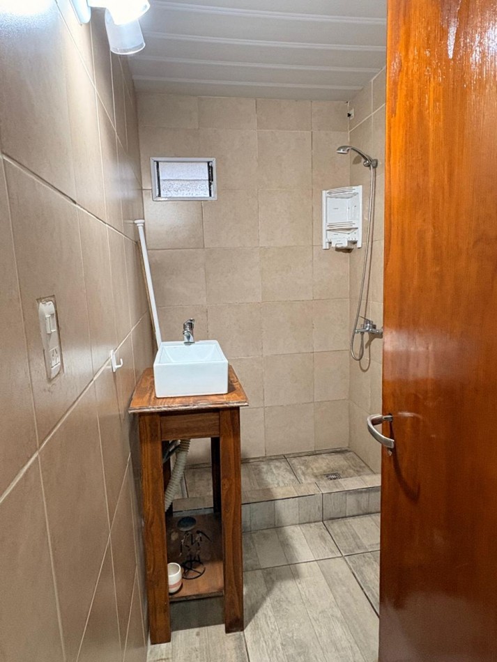 Barrio Lomas del Golf/ Te espera tu nuevo Hogar/ Casa tres ambientes con pileta /Reciclada