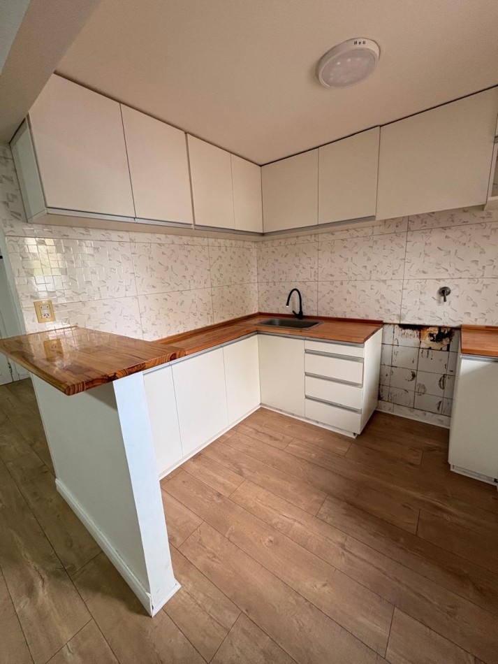Barrio Lomas del Golf/ Te espera tu nuevo Hogar/ Casa tres ambientes con pileta /Reciclada
