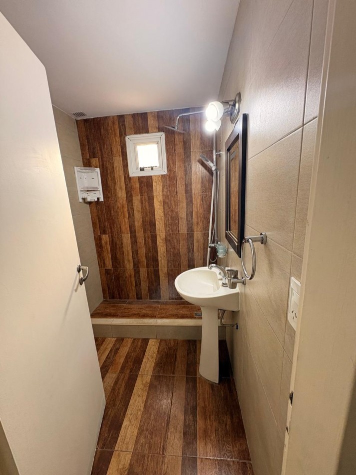 Barrio Lomas del Golf/ Te espera tu nuevo Hogar/ Casa tres ambientes con pileta /Reciclada