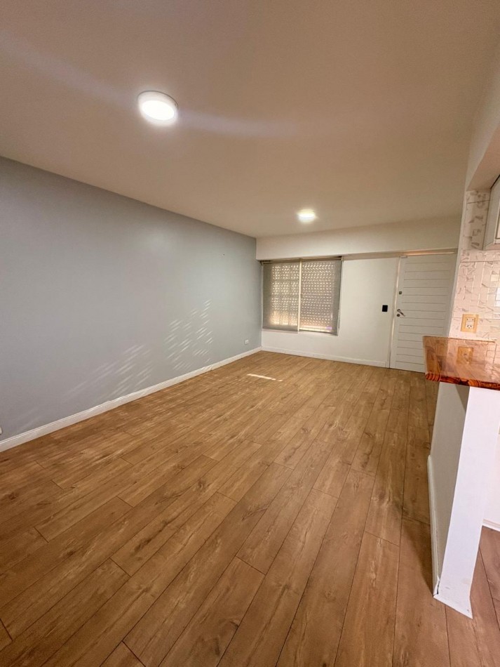 Barrio Lomas del Golf/ Te espera tu nuevo Hogar/ Casa tres ambientes con pileta /Reciclada