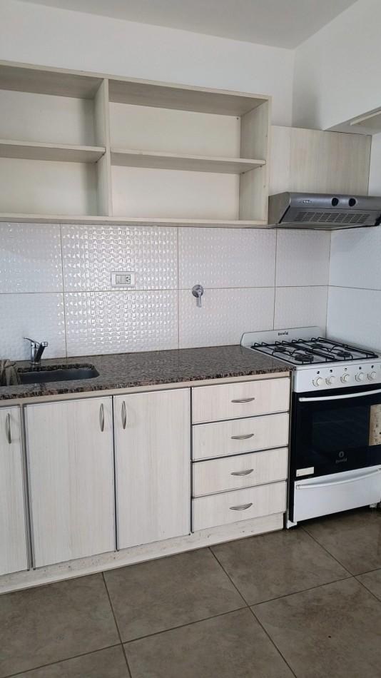 MONOAMBIENTE MODERNO EN VILLA LOURDES / ALQUILER 24 MESES