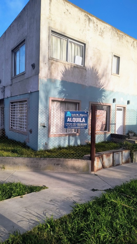 AMPLIA CASA EN ALQUILER / BARRIO JARDIN PERALTA RAMOS