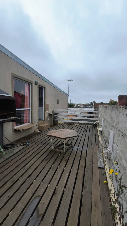 MONOAMBIENTE DIVISIBLE CON TERRAZA PROPIA / BARRIO F. DELA PLAZA