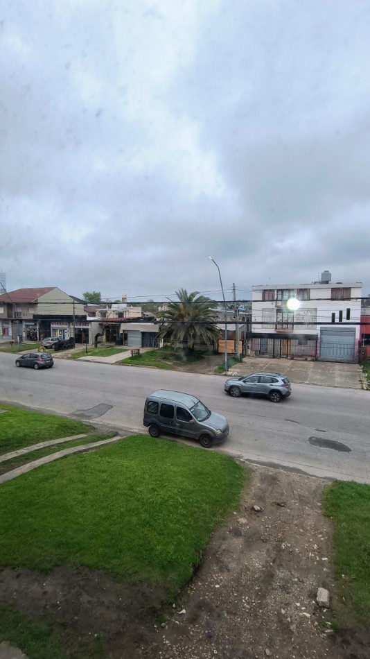 AMPLIO MONOAMBIENTE / BARRIO FORTUNATO DE LA PLAZA