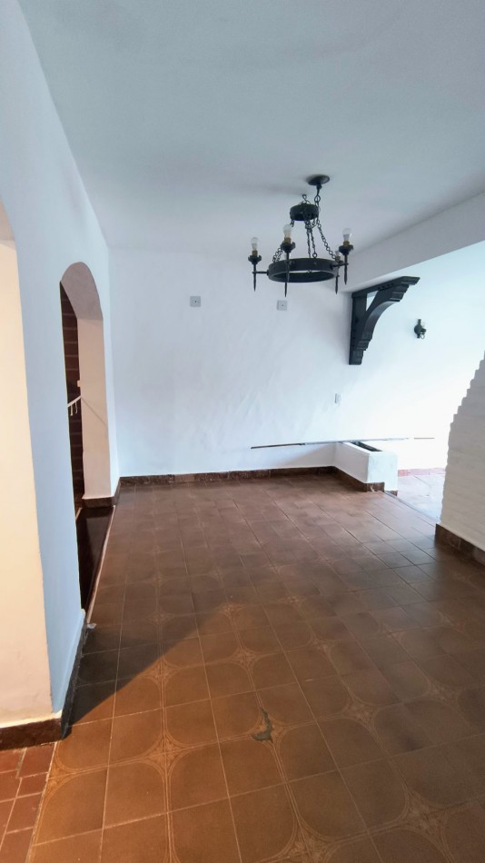 CASA EN BARRIO CERRITO SAN SALVADOR