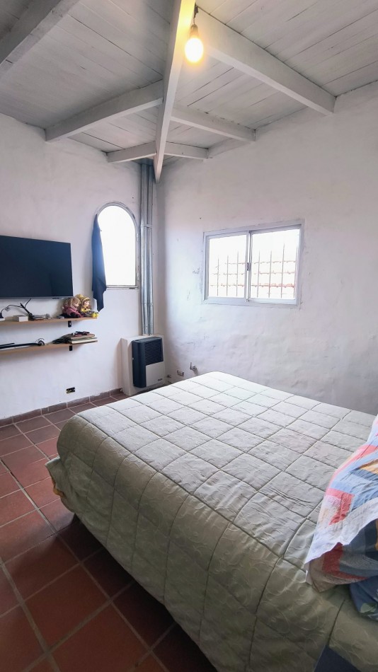 CASA EN BARRIO CERRITO SAN SALVADOR