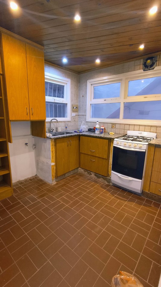 CASA EN BARRIO CERRITO SAN SALVADOR