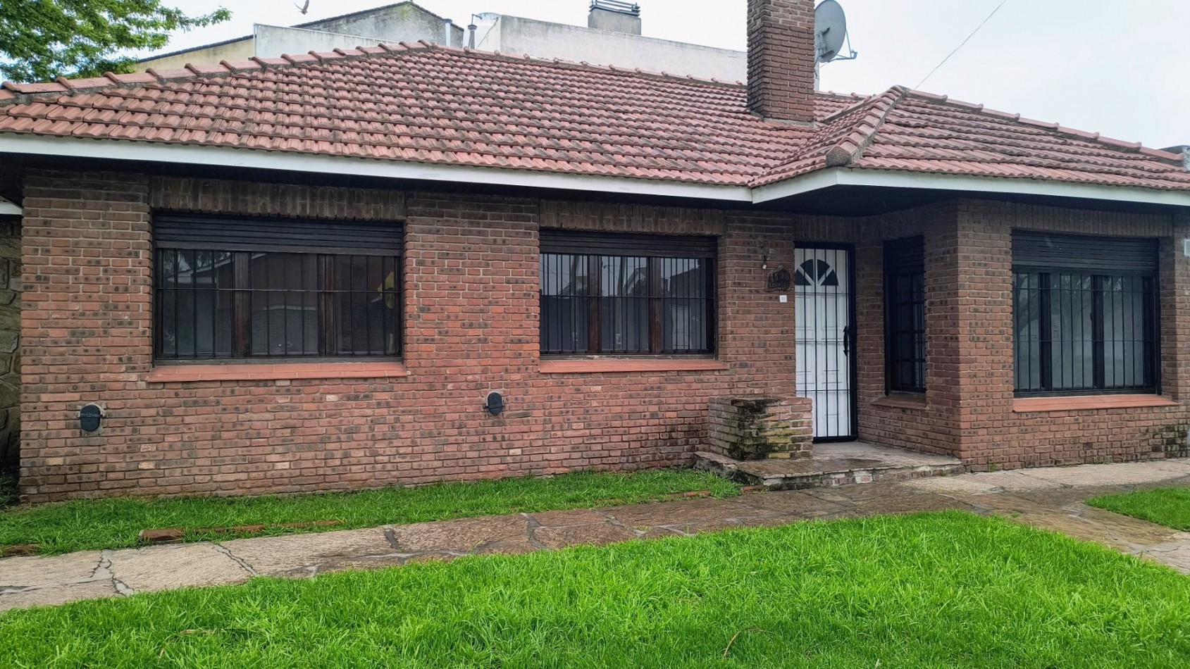 CASA EN BARRIO CERRITO SAN SALVADOR