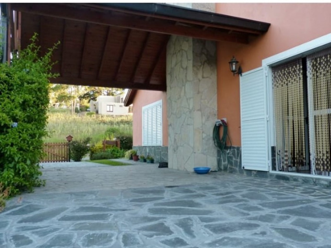 Sierra de los Padres / Casa en venta/ Excelente ubicacion /Apto Credito