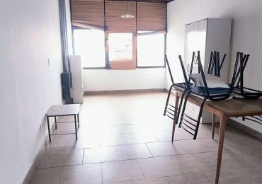 AMPLIO MONOAMBIENTE / BARRIO FORTUNATO DE LA PLAZA